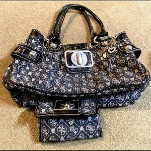 GUESS PURSE WITH WALLET